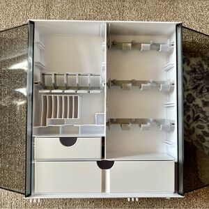Bernina Organizer Box with Drawers